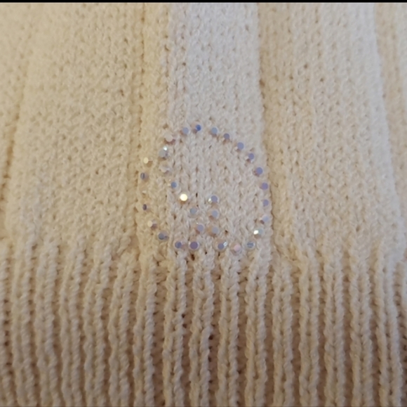 St. JOHN SPORT Cream Sequin Snowflake Sparkles Mock Neckline Size Small - Picture 9 of 13